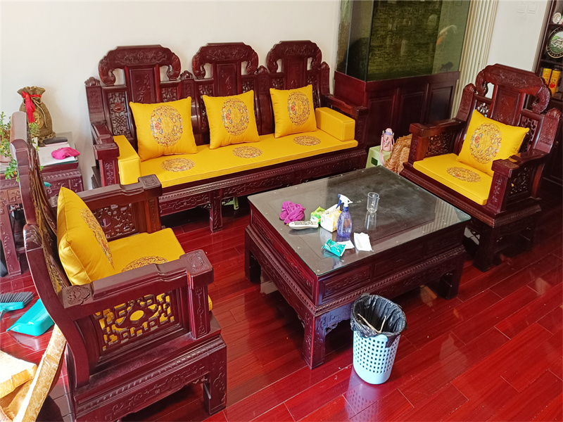 刺绣红木沙发坐垫