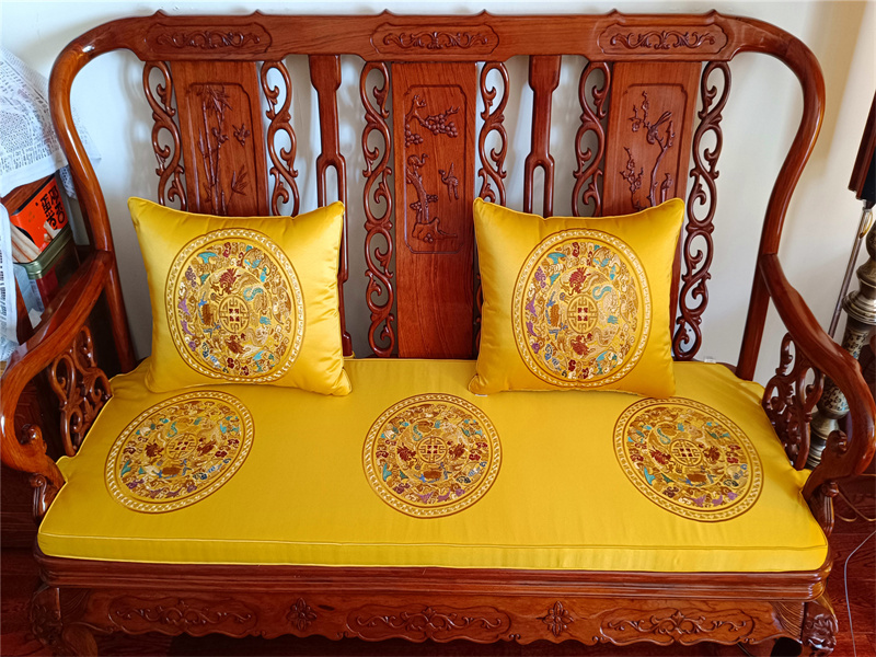 绣花沙发坐垫